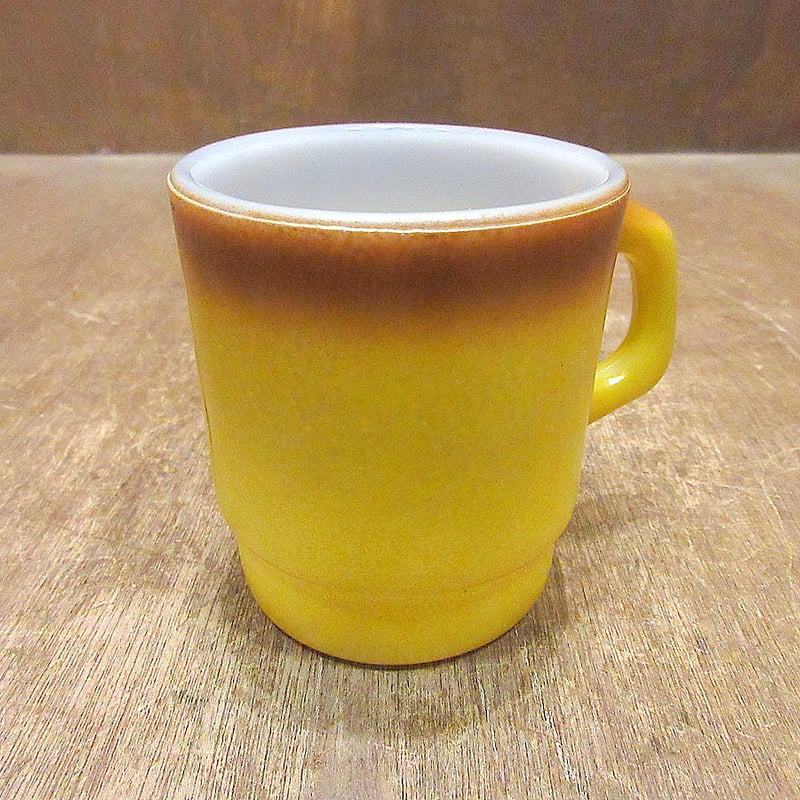 手作り茶碗 茶色とクリーム色のグラデーション