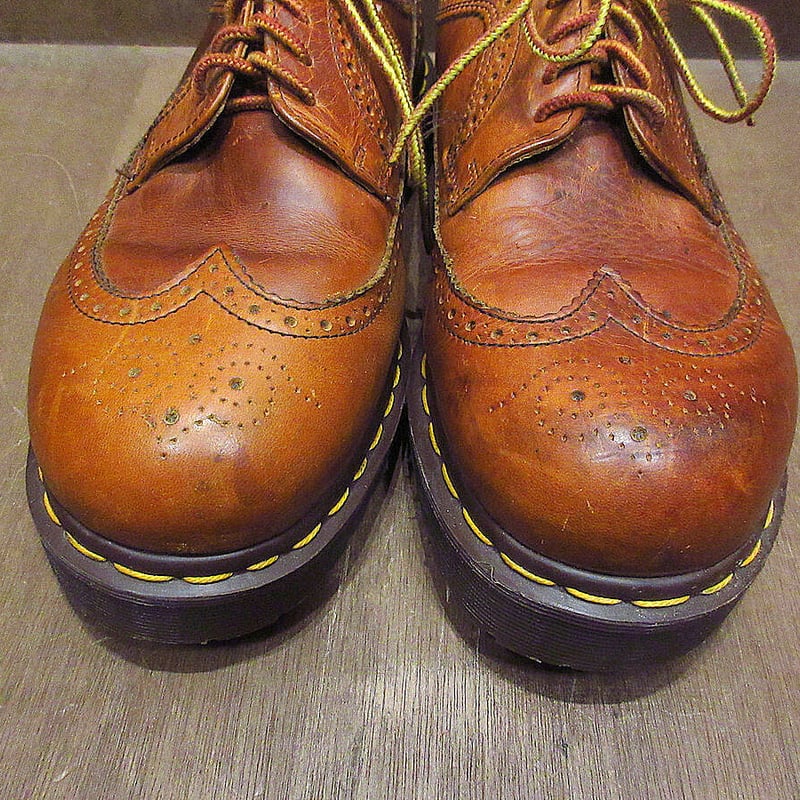 MADE IN ENGLAND Dr.Martens ウイングチップ5ホールシューズ