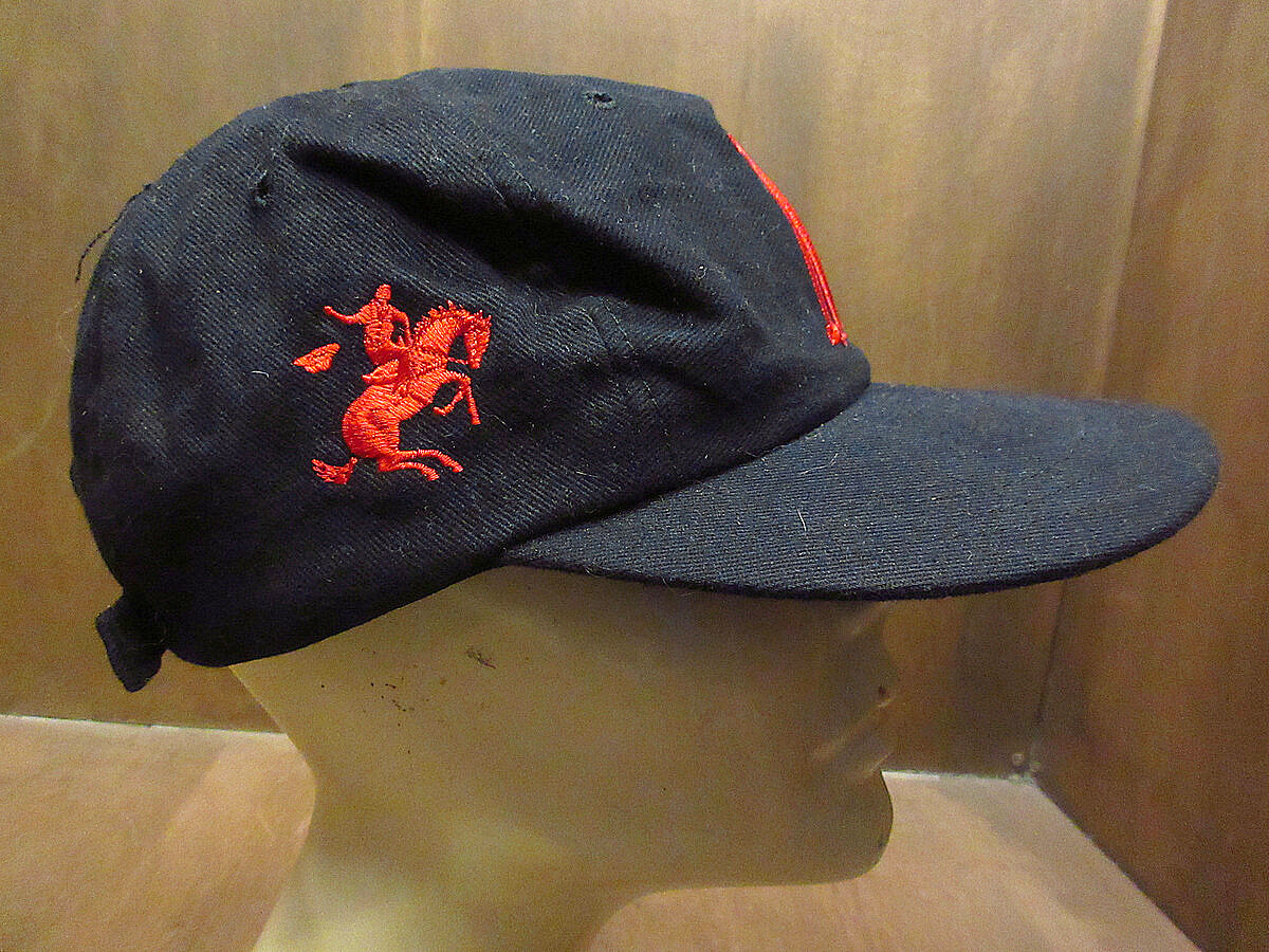 ビンテージ90's○Marlboro刺繍入りコットンキャップ黒×赤○210812k3-m