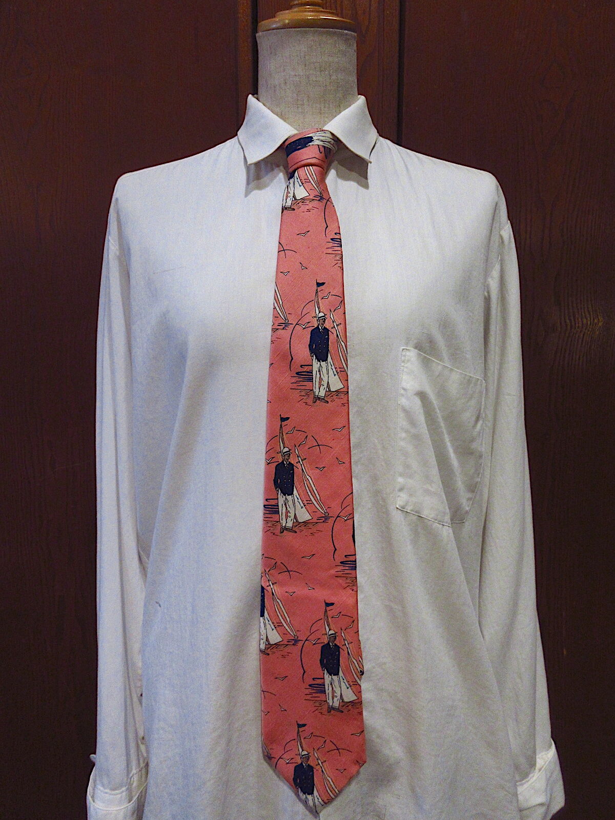 ビンテージ70's○nordstrom人物総柄ネクタイサーモンピンク ビンテージ70's○nordstrom人物総柄ネクタイサーモンピンク