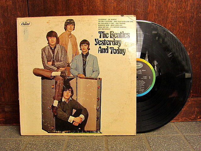 THE BEATLES○Yesterday And Today Capitol Records