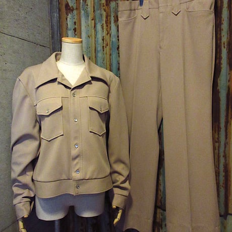 【70s】ビンテージ ファッション・スーツ セットアップ エンジ系 希少！ しょーた｜70s vintageのスーツジャケットを使ったコーディネート - WEAR