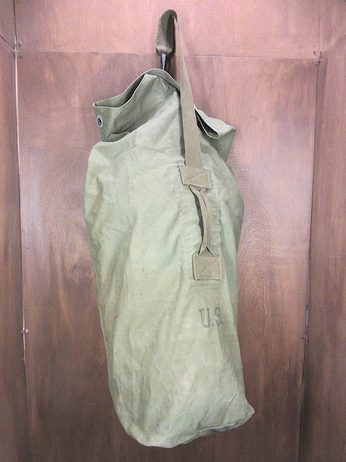 ビンテージ 米軍 キャンバス ダッフルバッグ 50s60s 鞄 ステンシル ビンテージ40's○ミリタリーステンシル入りキャンバスダッフルバッグ