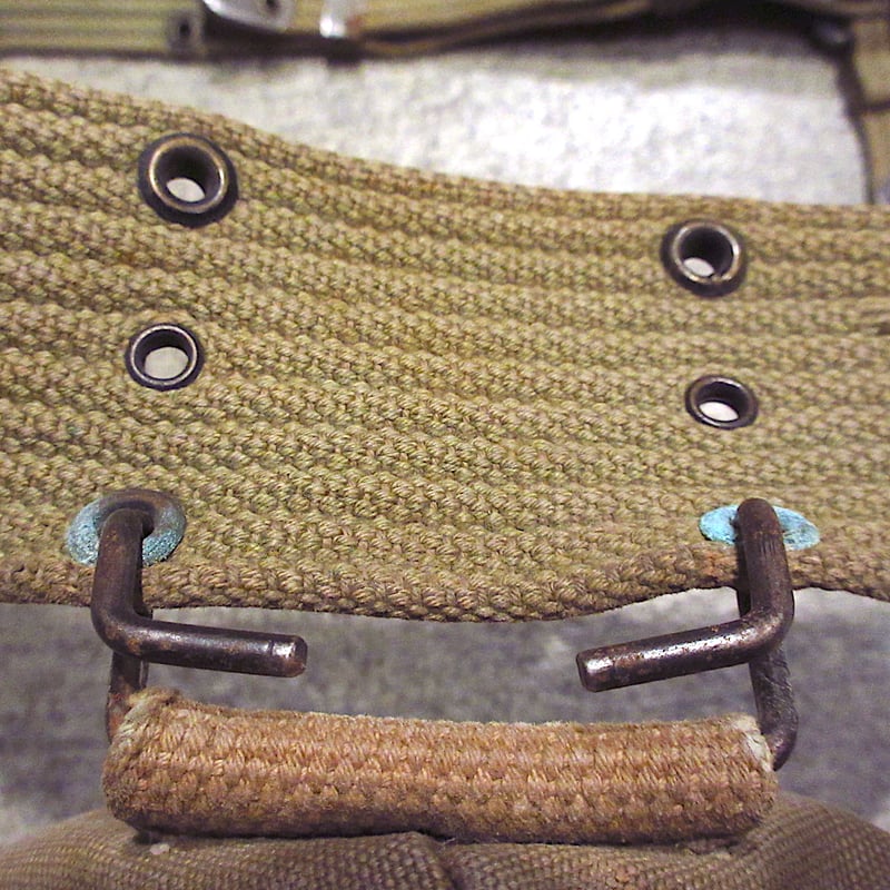 米軍 ピストルベルト Y型サスペンダー キャンティーン、キャンティーンポーチ 米軍 ピストルベルト Y型サスペンダー キャンティーン、キャン