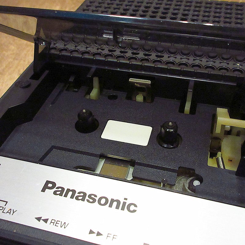 ビンテージ○DEADSTOCK Panasonic RQ-2107ポータブルカセット