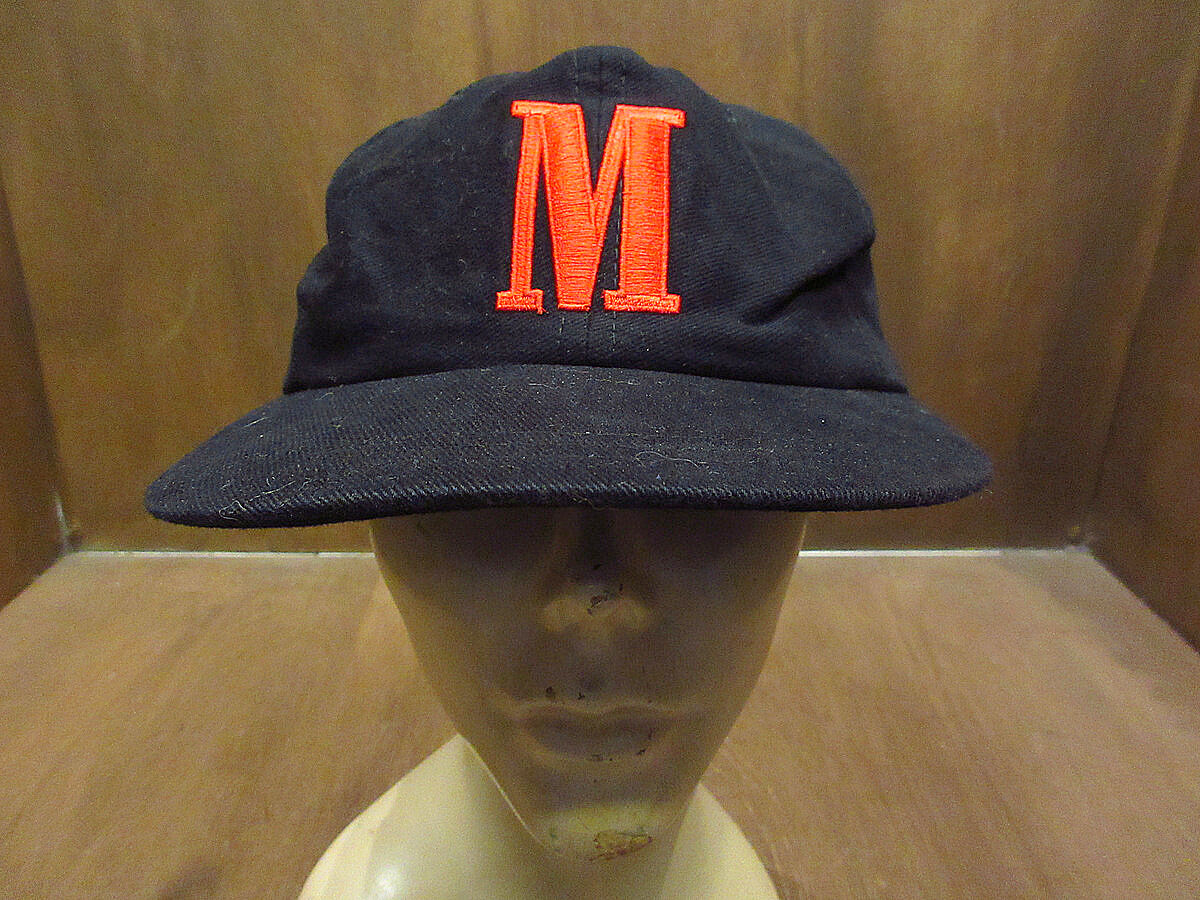 ビンテージ90's○Marlboro刺繍入りコットンキャップ黒×赤 ビンテージ90's○Marlboro刺繍入りコットンキャップ黒×赤