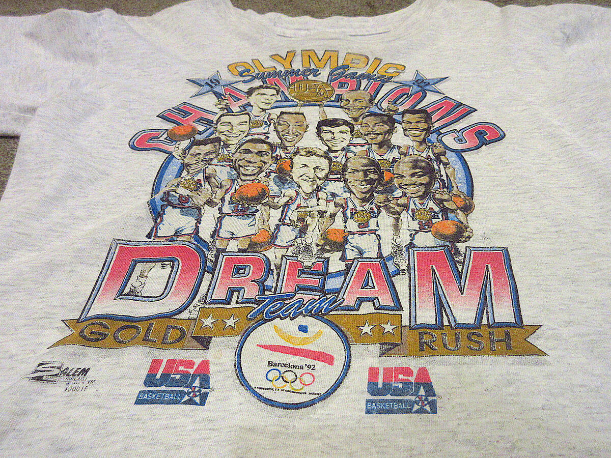 ドリームチーム　T シャツ　バルセロナ　五輪　古着　90s 92年バルセロナオリンピック ドリームチーム Tシャツ - メルカリ