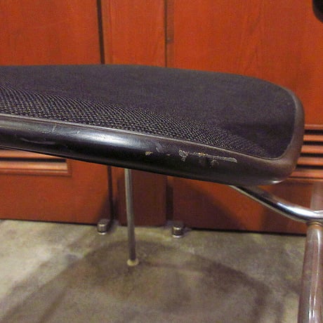 ビンテージ70’s●Herman Miller 2ピースプラスチックチェア黒B●220119s5-chrイームズハーマンミラー家具椅子ミッドセンチュリー