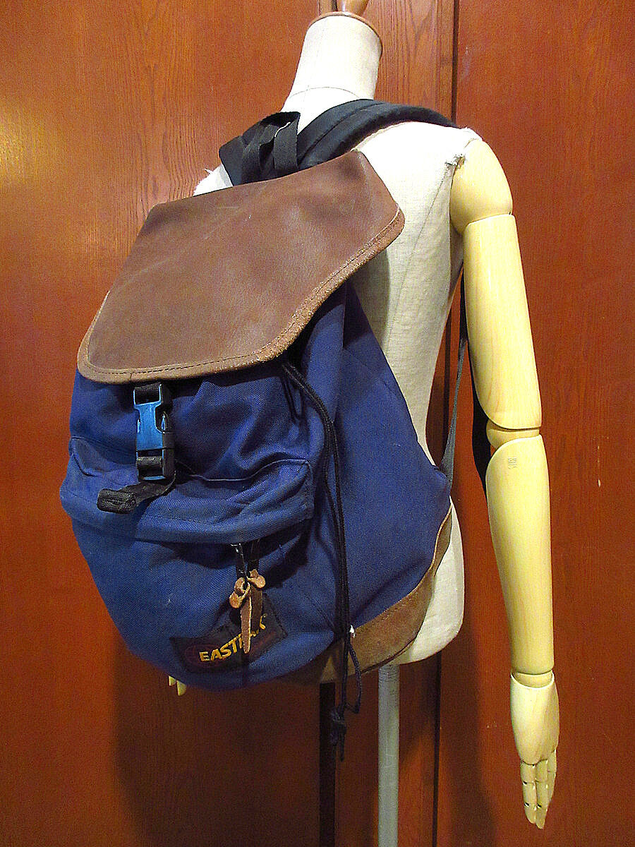 EASTPAK ヴィンテージ　バック Vintage Eastpak PURPLE Canvas Backpack USA Leather Bottom