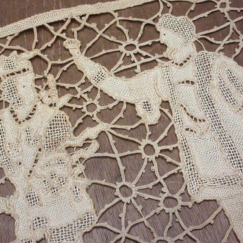 ビンテージ~40's○人物柄レースタペストリー○210522n5-sign 壁掛け