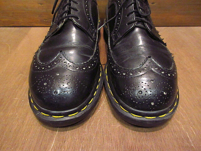 MADE IN ENGLAND Dr.Martensウイングチップ5ホールシューズ黒