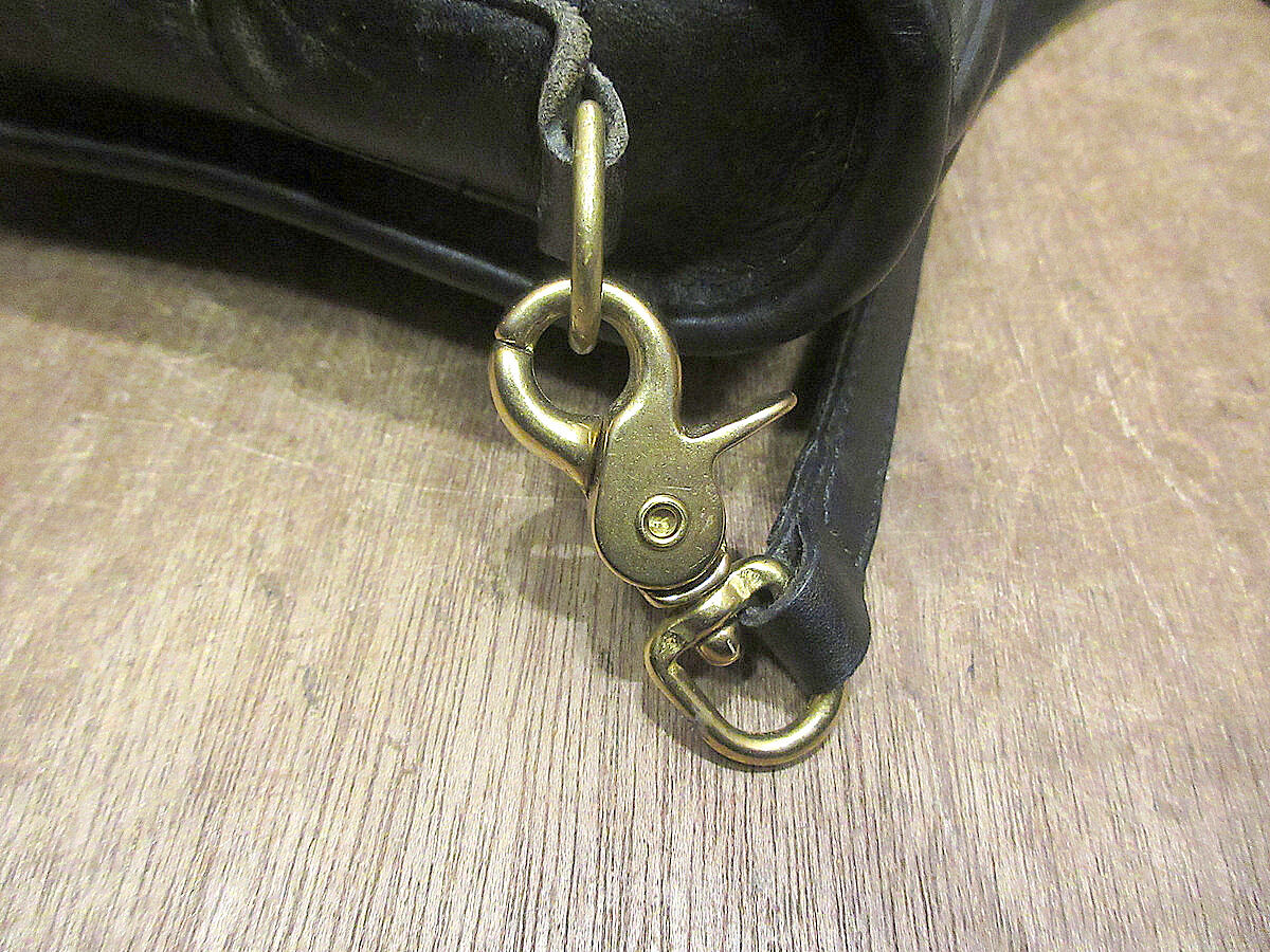 Vintage COACH オールレザー メッセンジャーバッグ A4収納 黒 80年代 80s オールドコーチ アメリカ製 ブラック 黒