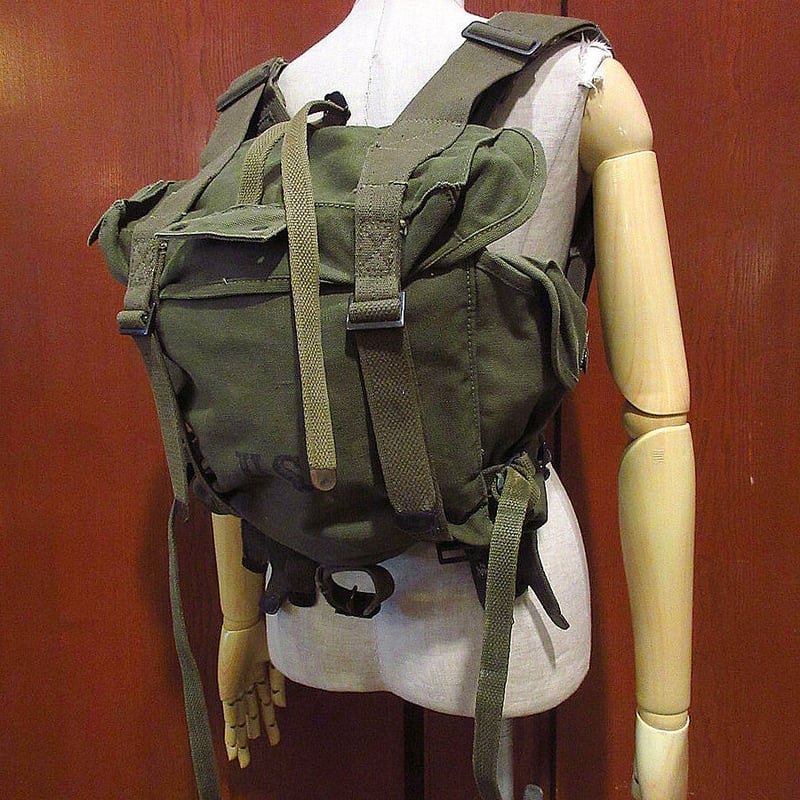 USコンバットフィールドバックリュック（ビンテージ放出品） 実物 M-1941 ビンテージ50's○U.S.ARMY M-45ステンシル入りコンバットフィールド