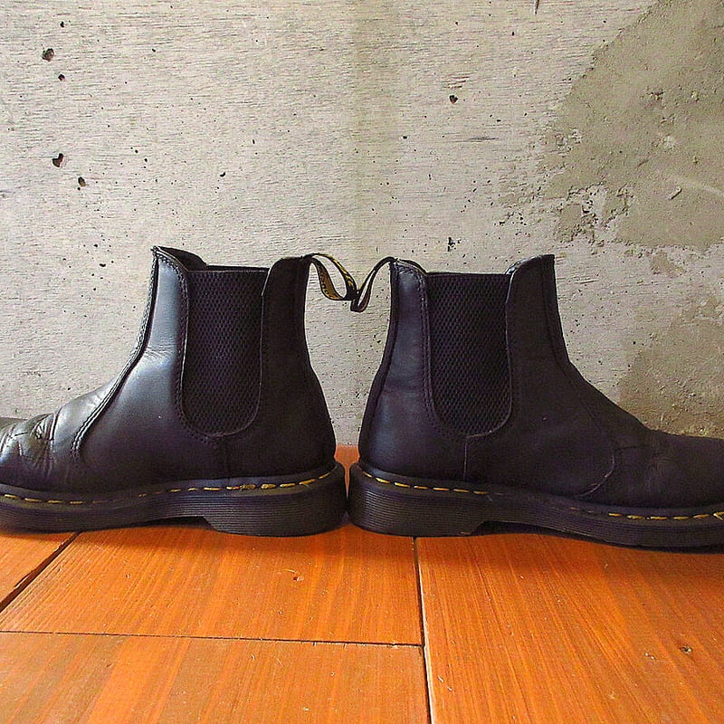 Dr. Martens サイドゴアブーツ 黒 【公式通販】