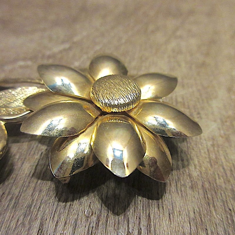 フラワー　花　ブローチ　ゴールド ビンテージ60's70's○フラワーブローチゴールド○251124z6-brc花レトロ
