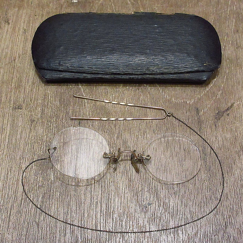 アンティーク　フィンチメガネ　鼻眼鏡　ケース付き タスケさん専用】パリ購入 フランスアンティーク フィンチメガネ