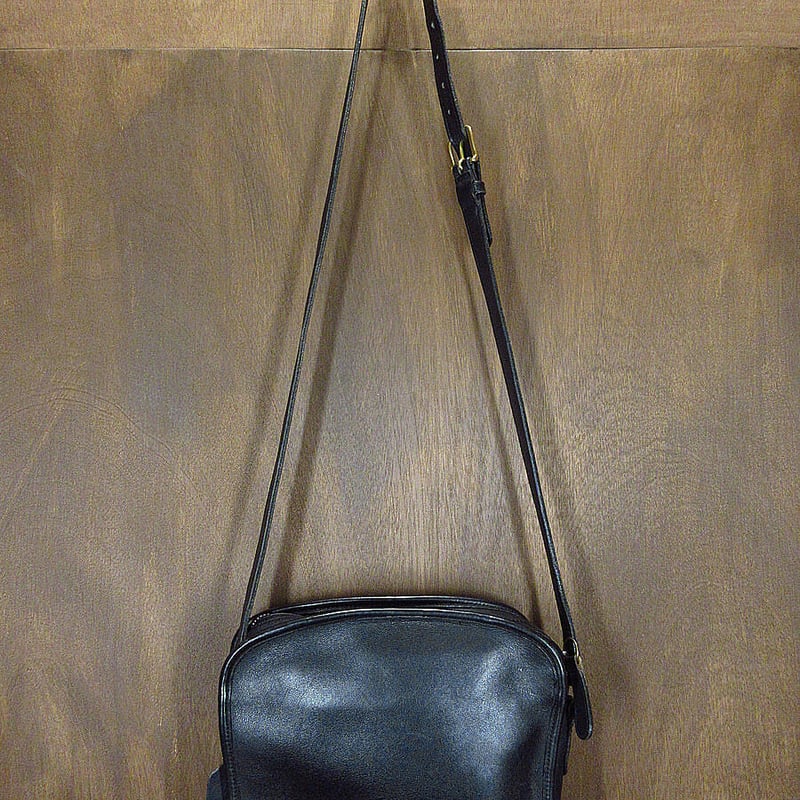 ビンテージ○オールドコーチレザーショルダーバッグ黒○220110i1-bag