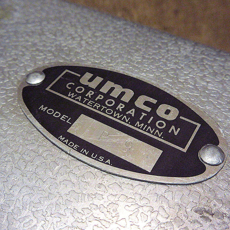 ビンテージ○umco MODEL P-9アルミタックルボックス○230414k6 ビンテージ○umco MODEL P-9アルミタックルボックス○230414k6