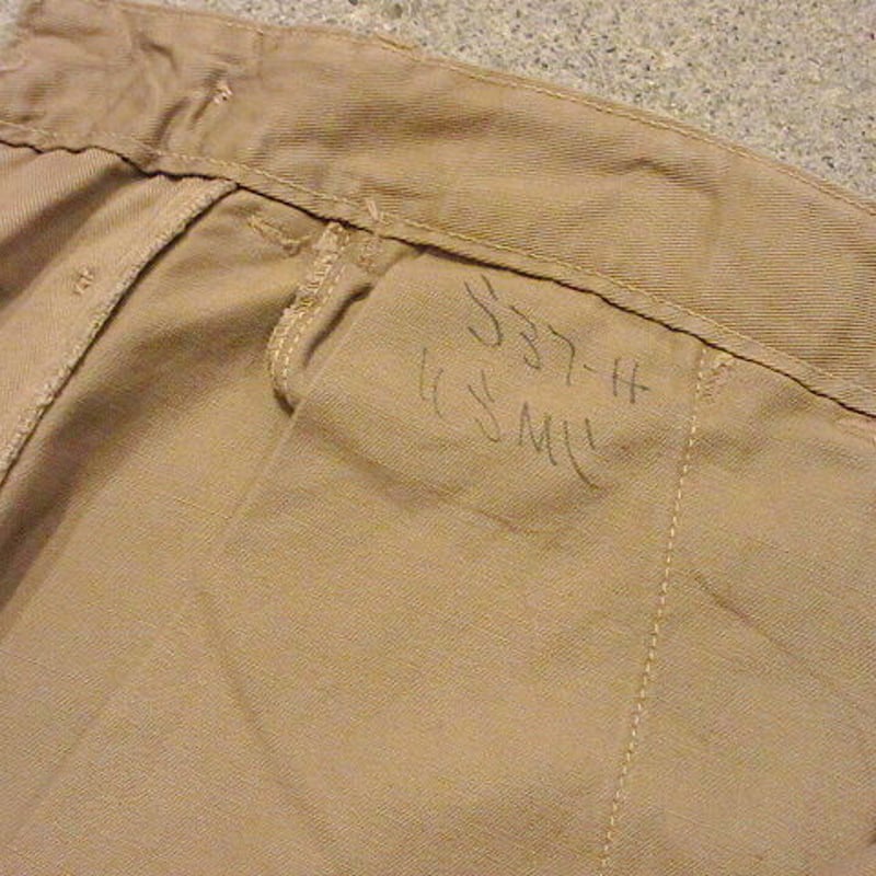 ◆最終値下げ　40'sヴィンテージ　チノトラウザーズバックポケット無し Deadstock 1940'S USMC Khaki Chino Trousers バックポケット