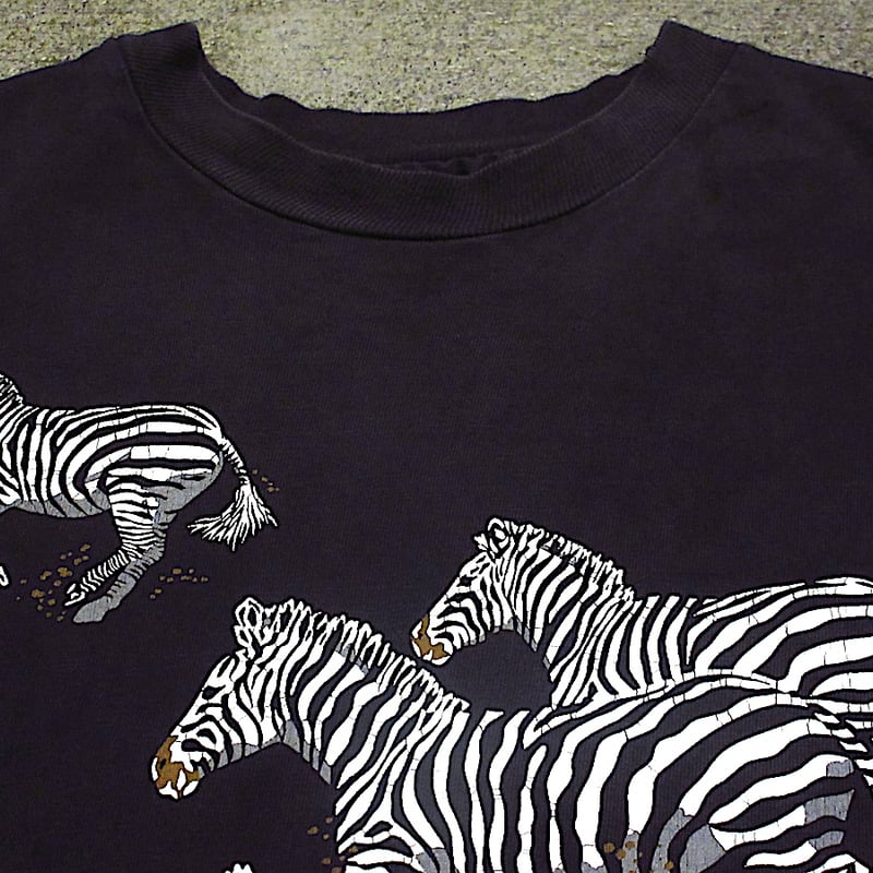 USA製　90s　アートTシャツ　シマウマ　発泡プリント　肉厚　ブラックフェード USA製 90s アートTシャツ シマウマ 発泡プリント 肉厚 ブラック