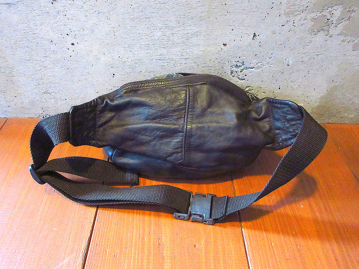 ビンテージ○レザーファニーパック黒○250607k4-bag-wstウエストバッグ