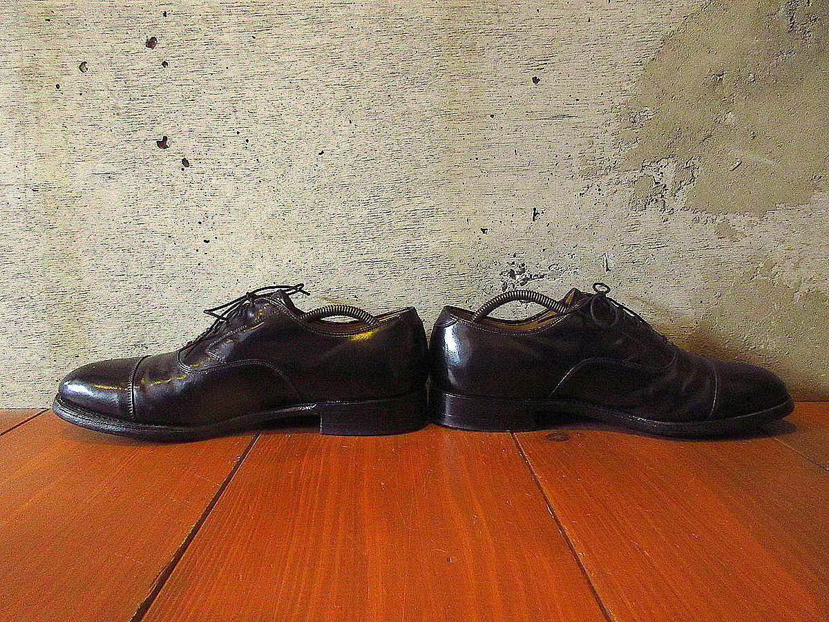 ジョンストン & マーフィー　8 1/2 Johnston & Murphyストレートチップシューズ黒size 8 1/2 D○2409