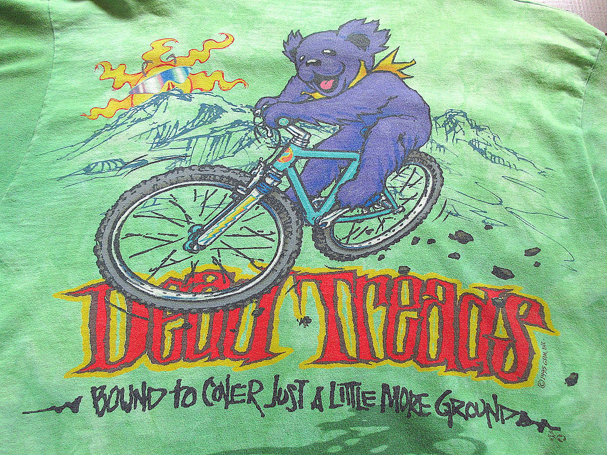 ビンテージ90's○GRATEFUL DEAD DEAD TREADSタイダイTシャツsize