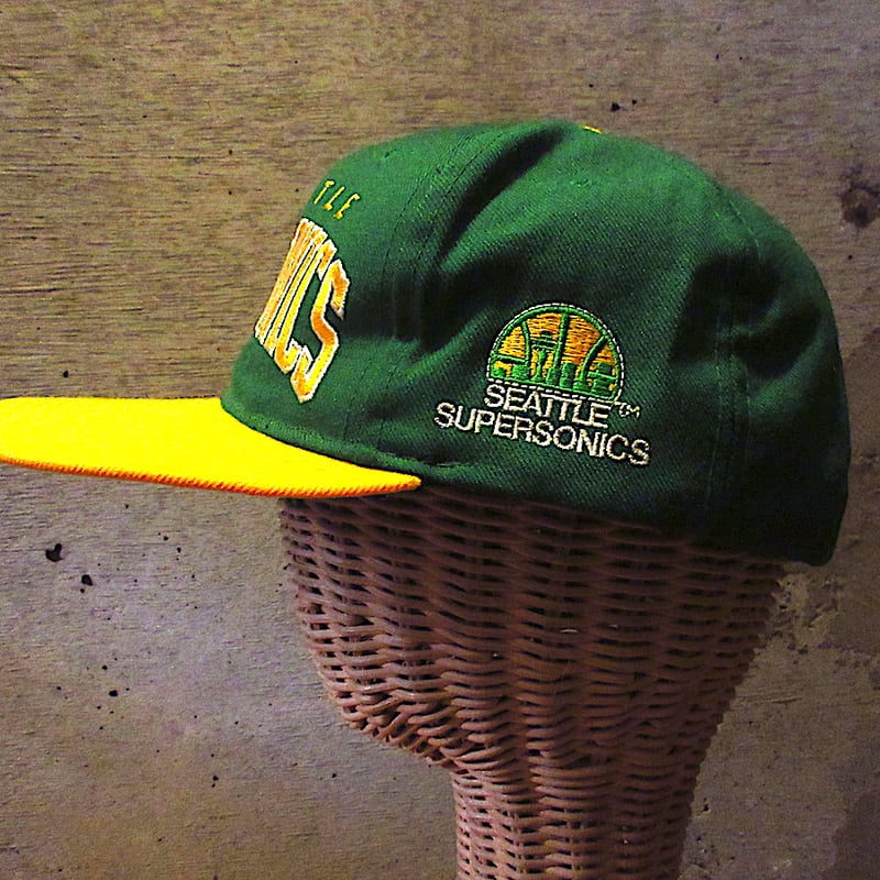 希少00's Aphex Twin キャップ　刺繍ロゴ　ツバ裏緑　デッドストック 希少00's Aphex Twin キャップ 刺繍ロゴ ツバ裏緑 デッドストック