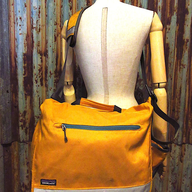 patagonia○ハーフマスメッセンジャーバッグ黄色○260214j7-bag-shd