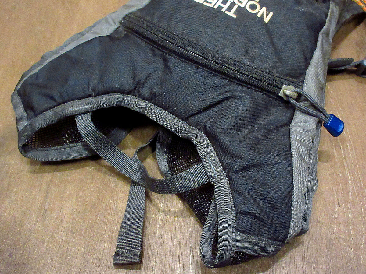 THE NORTH FACE ハイドレーションパック ブラック Amazon | [ザノースフェイス] ハイドラ38 SM アスファルトグレー