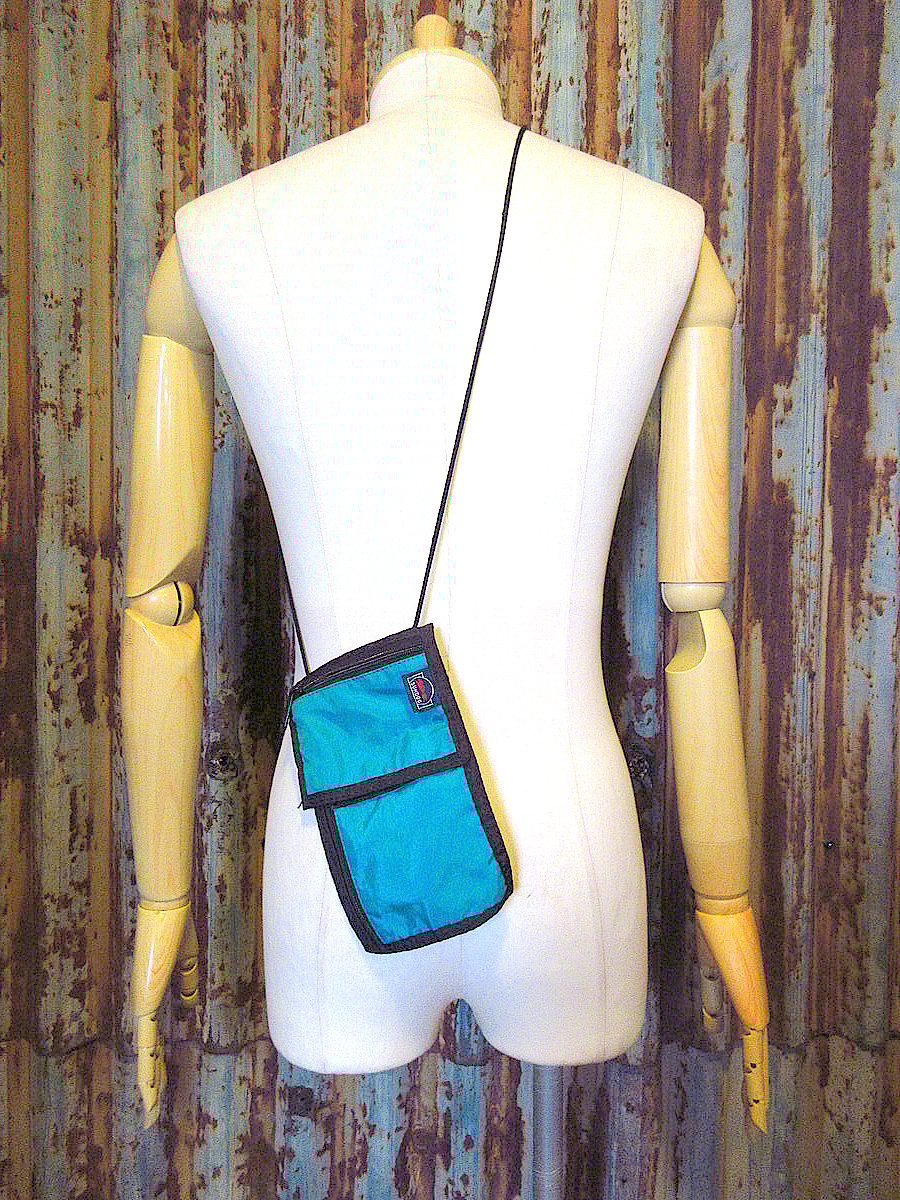 廃盤 00's パタゴニア ショルダーポーチ ボルドー　S5 廃盤 00's パタゴニア ショルダーポーチ ボルドー S5 - メルカリ