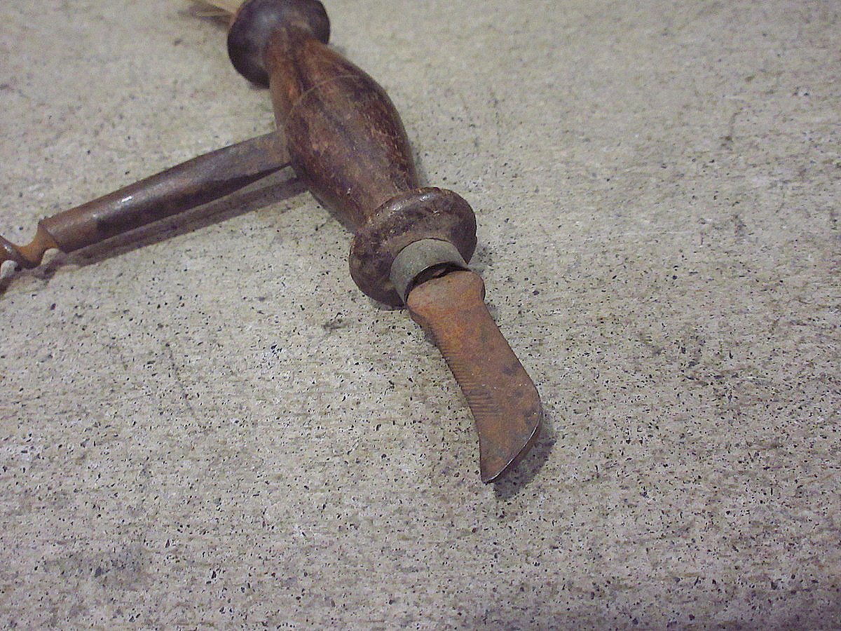 ワインオープナー　アンティーク ビンテージ-20's○ブラシ付きワインオープナー○240504j2-otclct古着