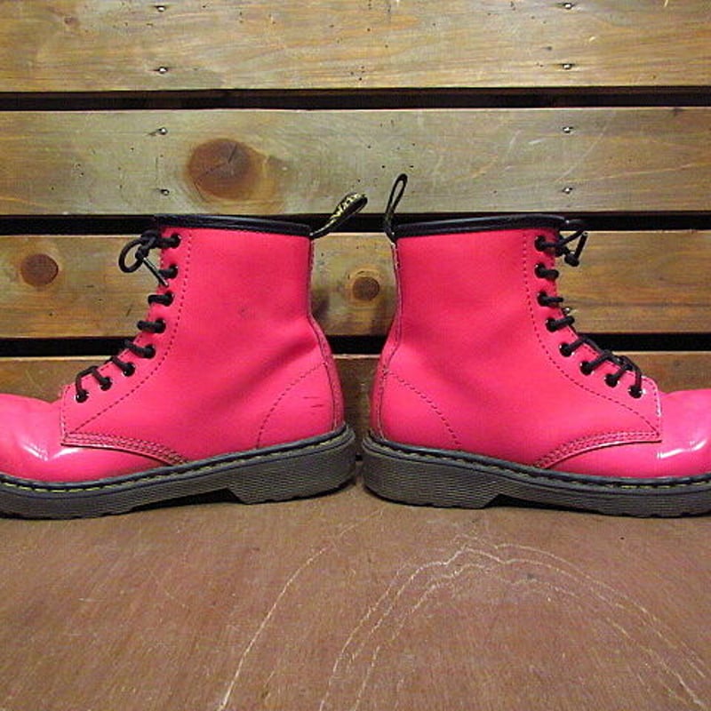 【Dr. Martens】 メタックカラーピンク ハイカットブーツ Dr. Martens】 メタックカラーピンク ハイカットブーツ