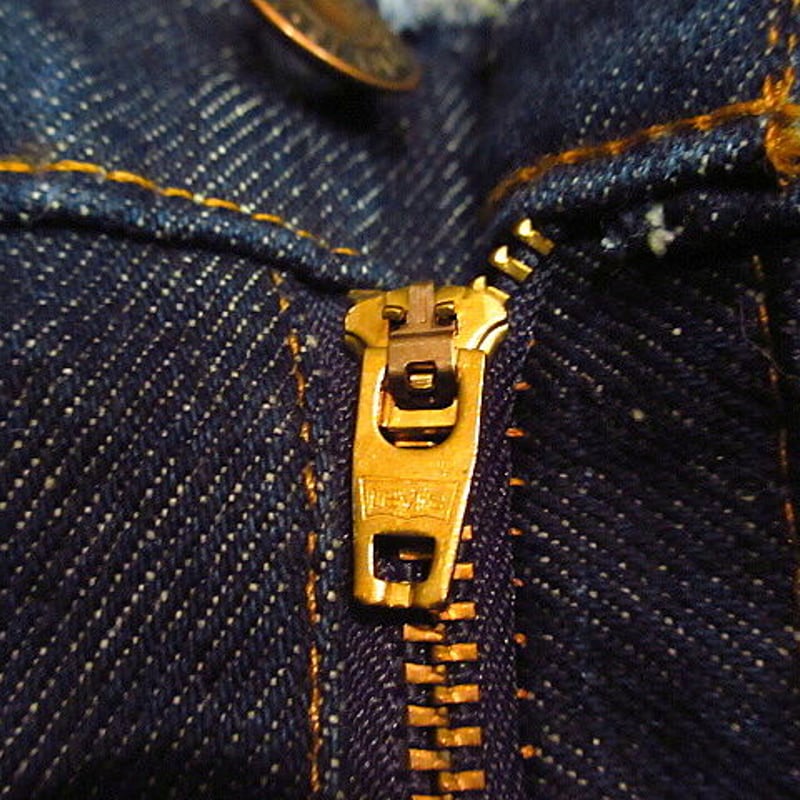 金*生様 684 w29　濃紺 82 LEVI'S 684-0217 SIZE W32 L29 DEAD STOCK