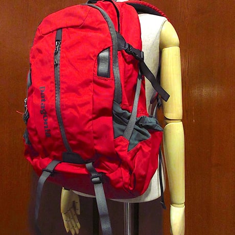 ビンテージ●Patagoniaナイロンバックパック赤●230309m3-bag-bp鞄リュックアウトドア雑貨