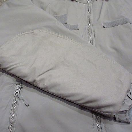 DEADSTOCK ECWCS LEVEL 7 GEN IIIプリマロフトジャケットsize M-L●241212i1-m-jk-mltデッドストックミリタリー米軍レベル7中綿PRIMALOFT