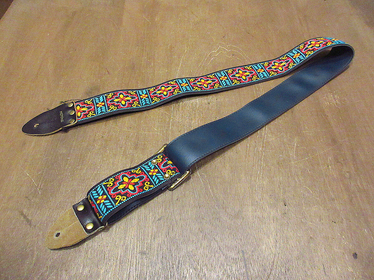 ビンテージ70's○MEMPHISレトロ総柄ギターストラップ○210402n8-otclct