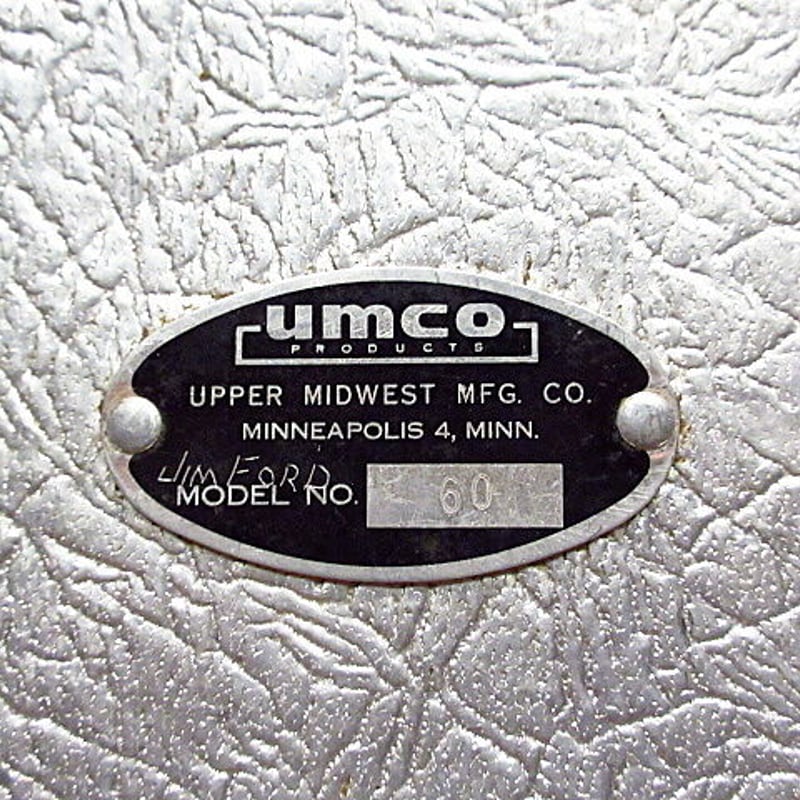 ビンテージ○umco MODEL 60 アルミタックルボックス○201003n7