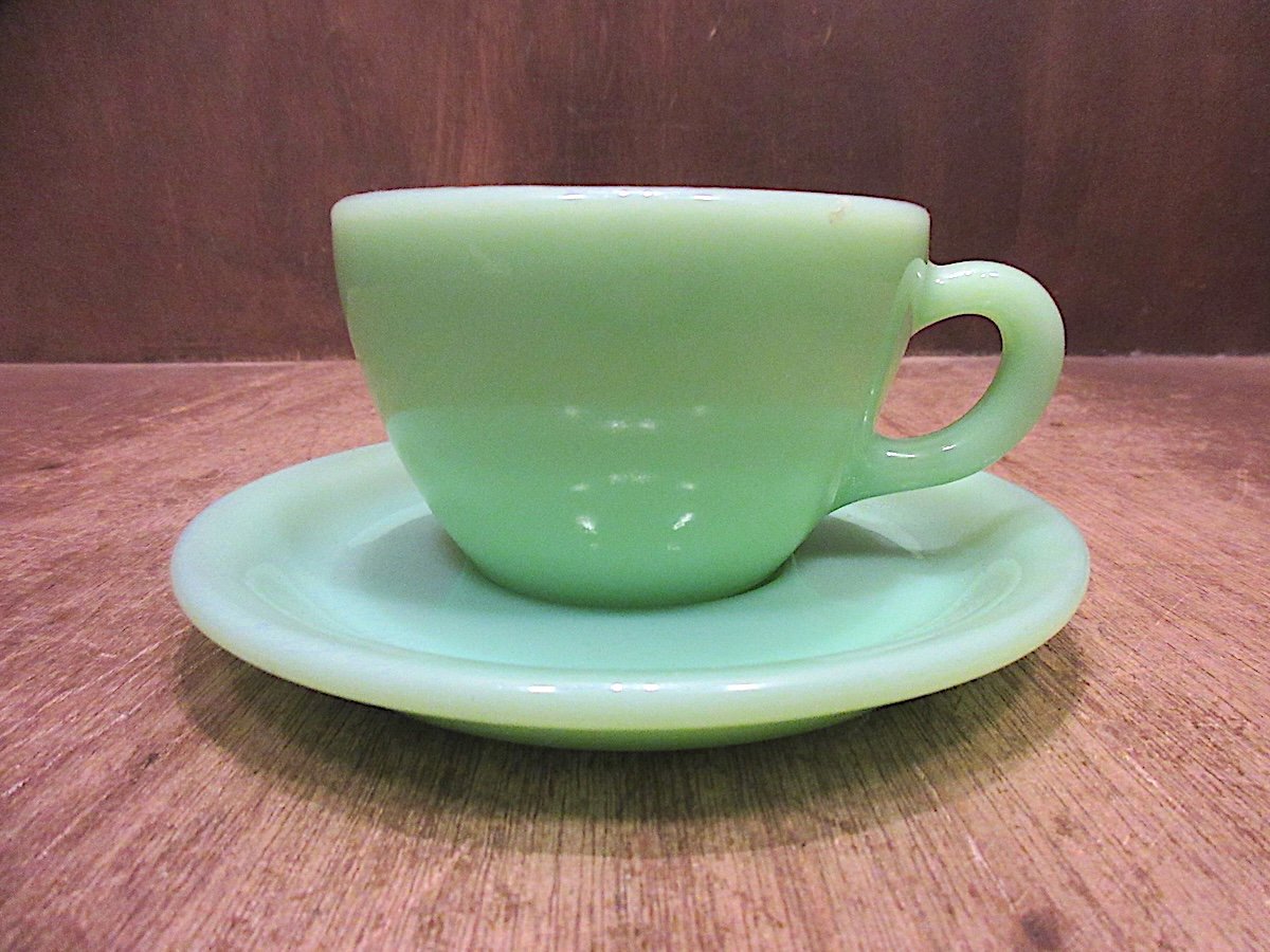 ビンテージ○Fire Kingジェダイエキストラヘビーカップ&ソーサー