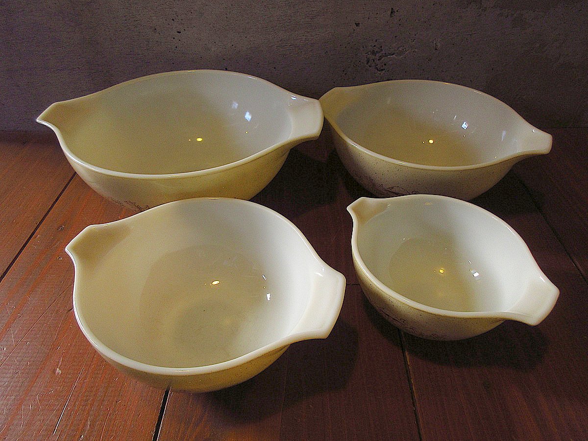 ビンテージ○PYREXプリント入りボウル4点セット○241013j8-tbwr雑貨