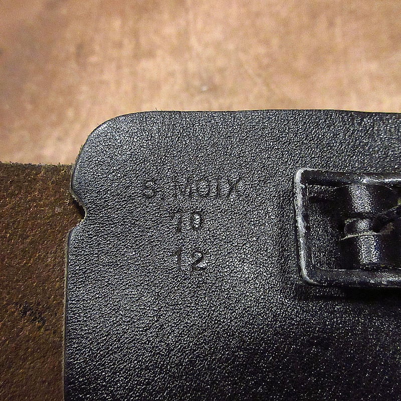 スイス軍Dカン　ミリタリー　レザー スイス軍 M52 レザーベルト ブラウン USED SB062UN 本皮 本革