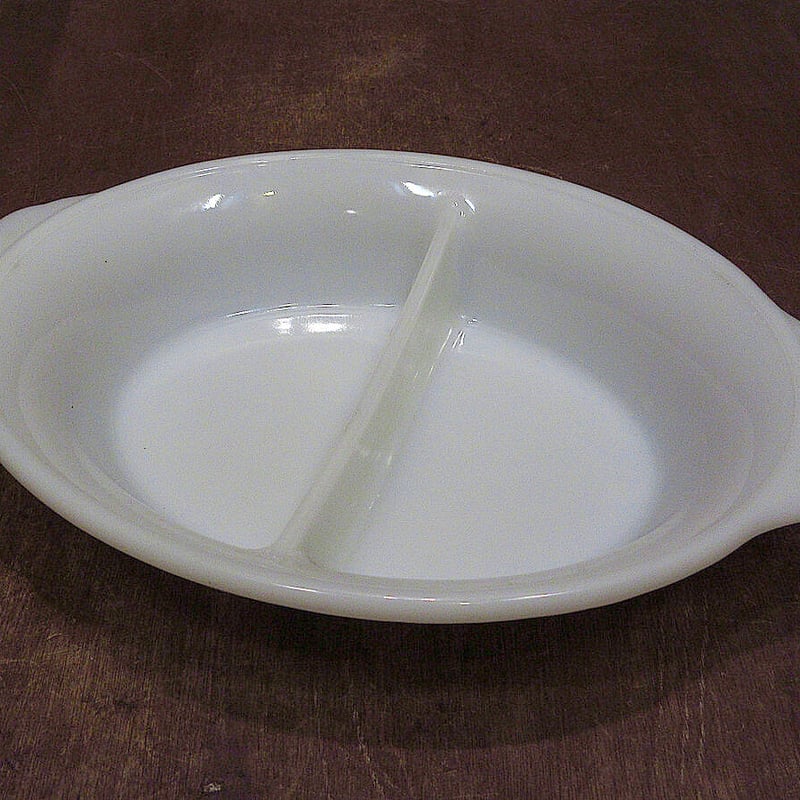 Fire-King ファイヤーキング ホワイト オーバル レフリジレーター Fire-King ファイヤーキング ホワイト オーバル レフリジ