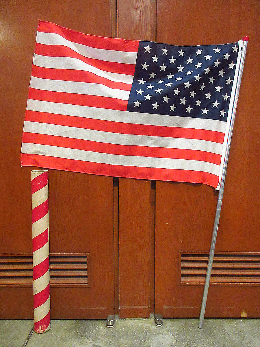 アメリカ合衆国　星条旗 世界の国旗図鑑 - アメリカの国旗 星条旗 Stars and Stripes 星条旗