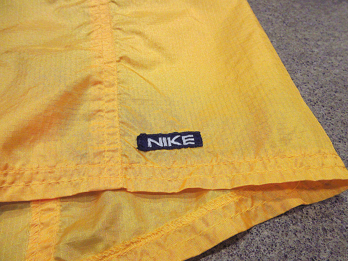 ビンテージ90's○NIKEナイロンスイムショーツ黄size M○220628m6-m-swi