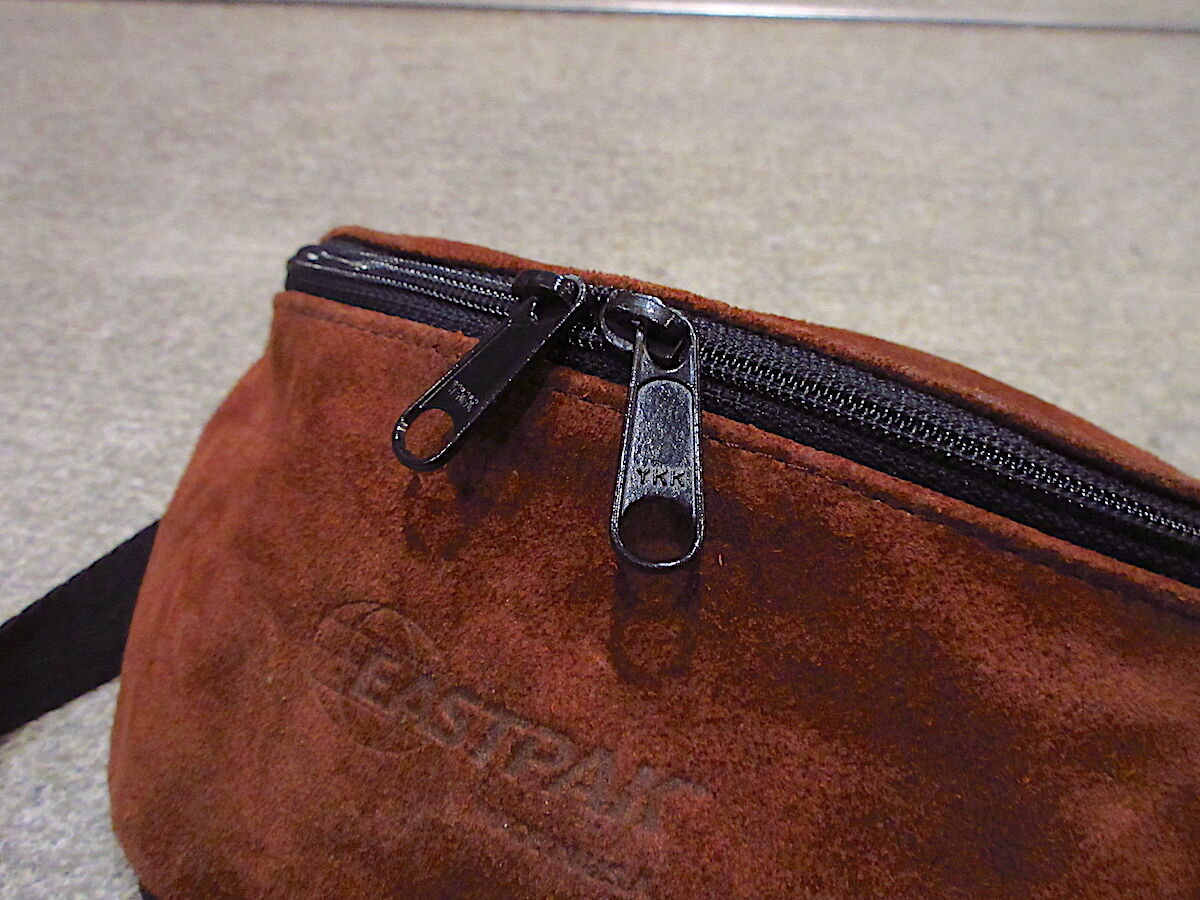 EASTPAK スエード ボディバッグ ファニーパック ブラウン スウェード ビンテージ90's○EASTPAKスウェードファニーパック茶○220714r9