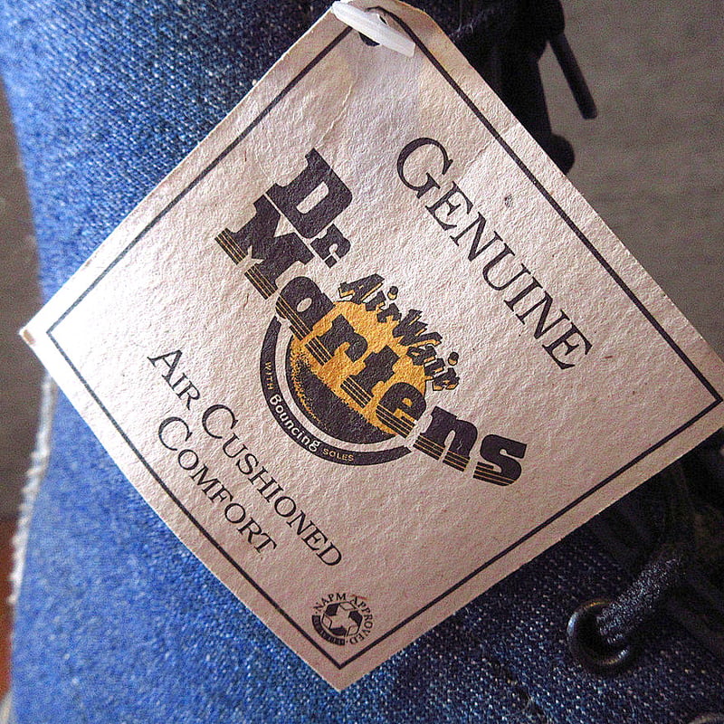 ビンテージ○DEADSTOCK MADE IN ENGLAND Dr.Martens 8ホール