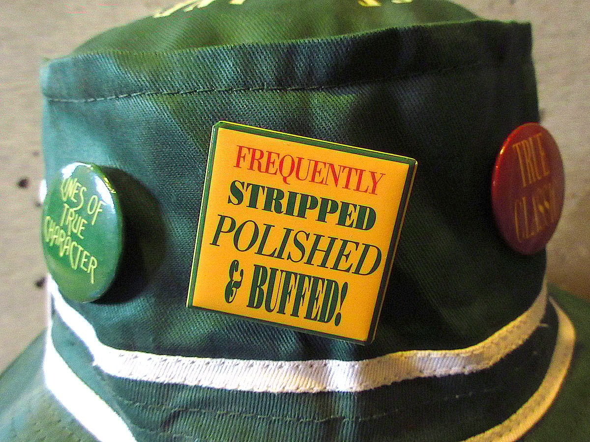 週末セールビンテージ90年代タグ　プーさん　ハット　ピンバッジ付き帽子 週末セールビンテージ90年代タグ プーさん ハット ピンバッジ