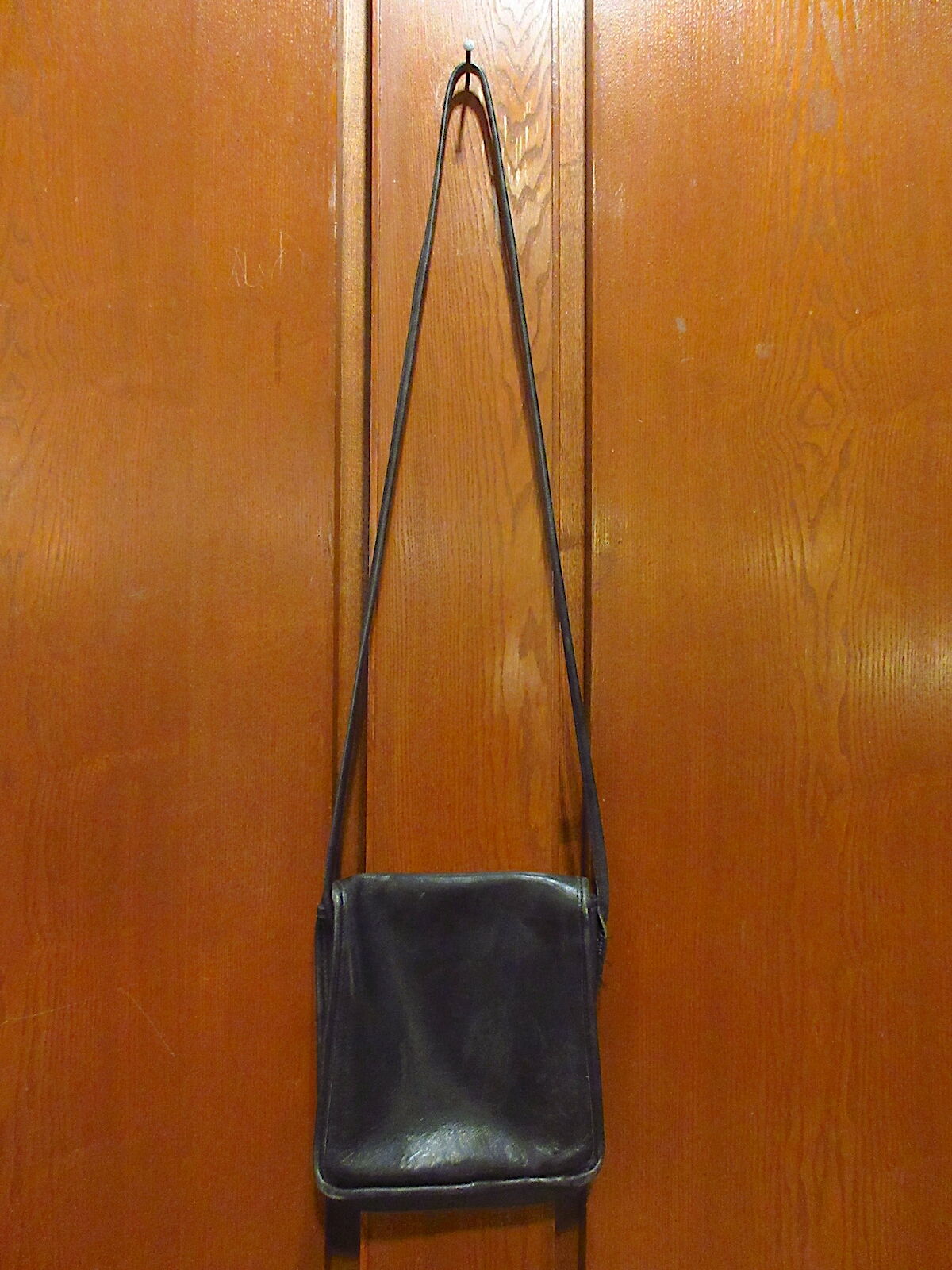 オールドコーチ○レザーショルダーバッグ黒○220427i7-bag-shd COACH