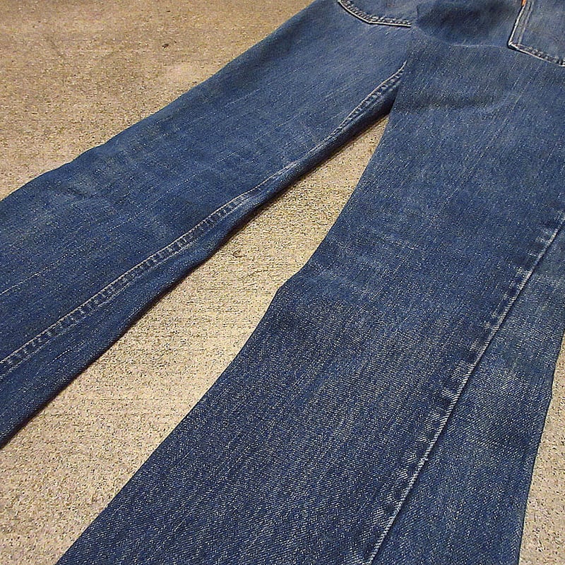 ビンテージスカ-フ写真集資料(7種類102カット77ぺ-ジ+2ペ-ジ) ビンテージスカ-フ写真集資料(7種類102カット77ぺ-ジ+2ペ-