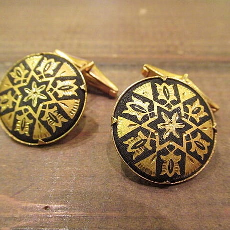 ビンテージ-60's●模様入りブラック×ゴールドカフリンクス●odst 50s1950s1960sカフスボタンメンズアクセサリー